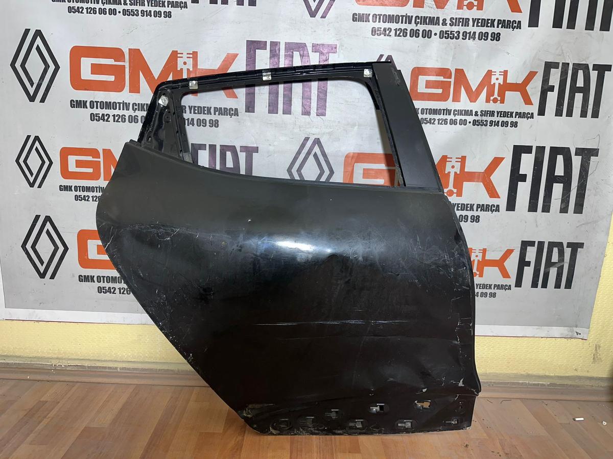 Renault Clio 4 Sağ Arka Kapı Siyah 13/20 821006799r