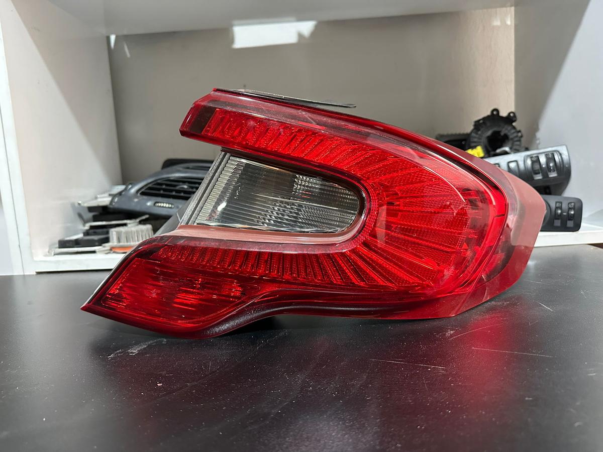 Fiat Egea Sağ Arka Stop Orjinal Opar