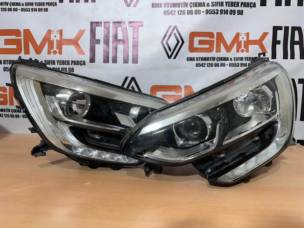Renault Megane 4 2016-2020 Joy Far Takımı Sağ Sol Siyah Soket Mais